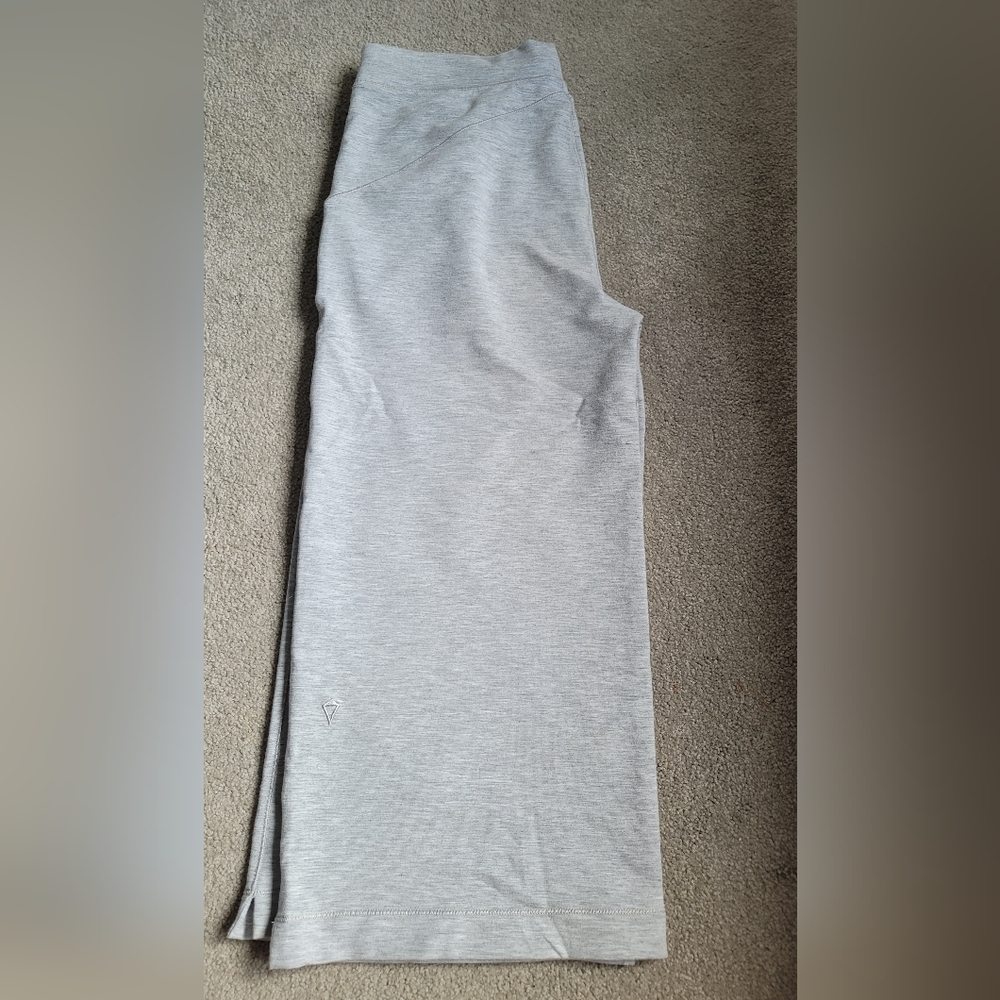Ivivva good feels culotte pants